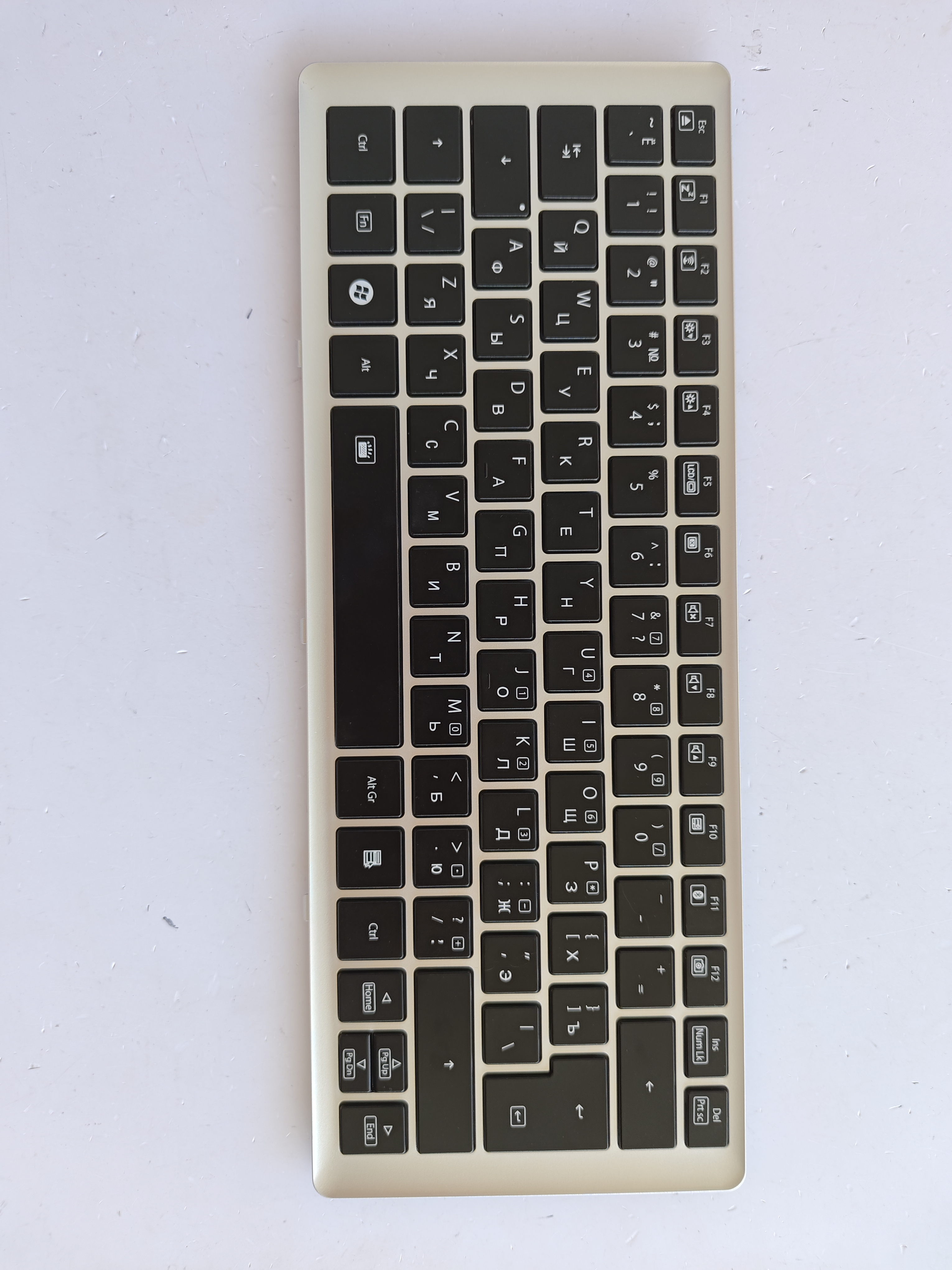 Picture of New Replacement Laptop Keyboard For N/A U2142/2Z703-RU 442-Y10S SILVER FRAME BLACK Backlit RU Layout